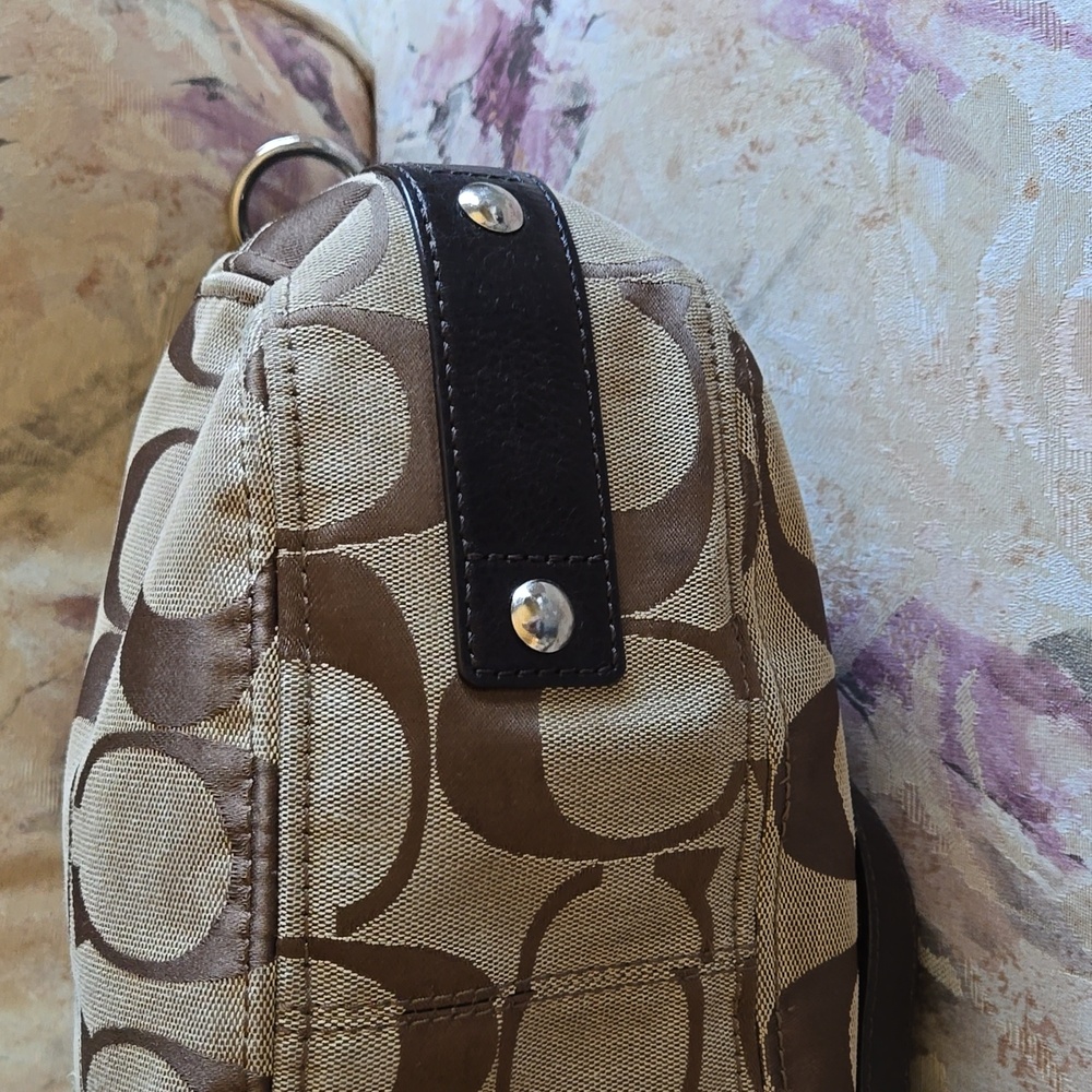 Coach Zoe Bag - Picture 8 of 14